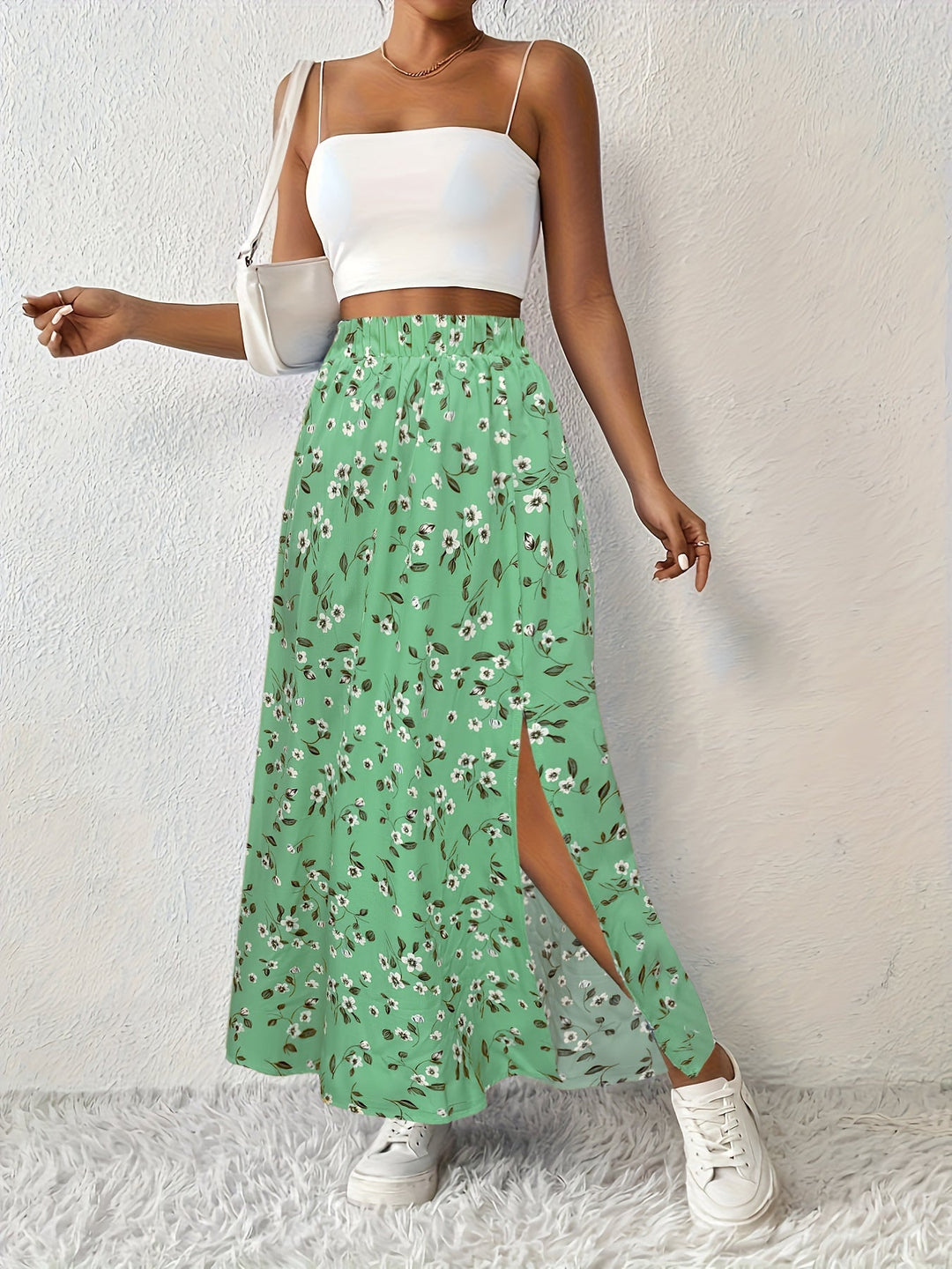 GILLIAN – BREEZY CHARM MAXIROK