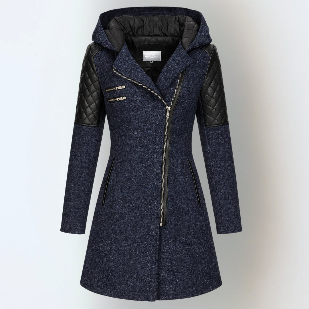 LILLIAN – GESTRUCTUREERDE WOLMIX JAS MET CAPUCHON