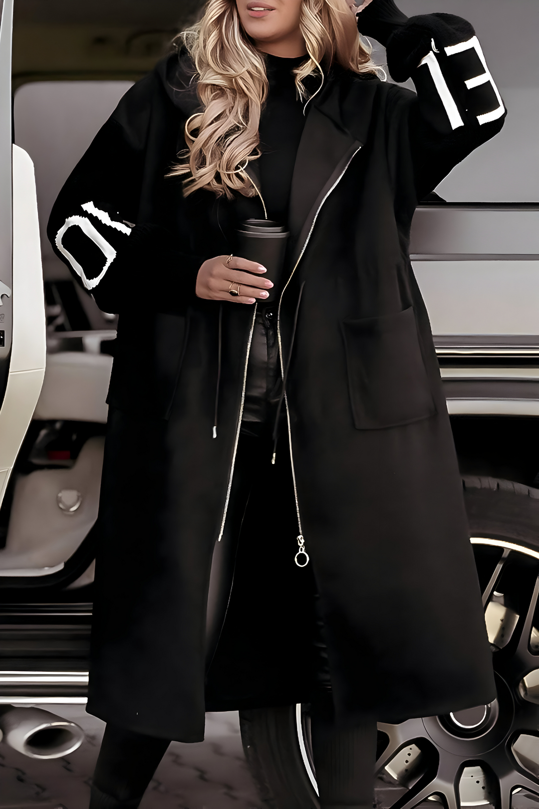 TRINA – LANGE COAT MET CAPUCHON