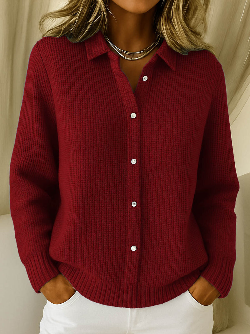 BROOKE – ZACHT GERIBBELDE GEBREIDE CARDIGAN MET KNOPENRIPPSTRICKBLUSE