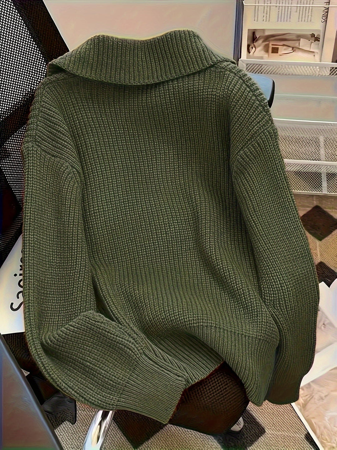 HARPER – CARDIGAN MET STATEMENTKNOPEN