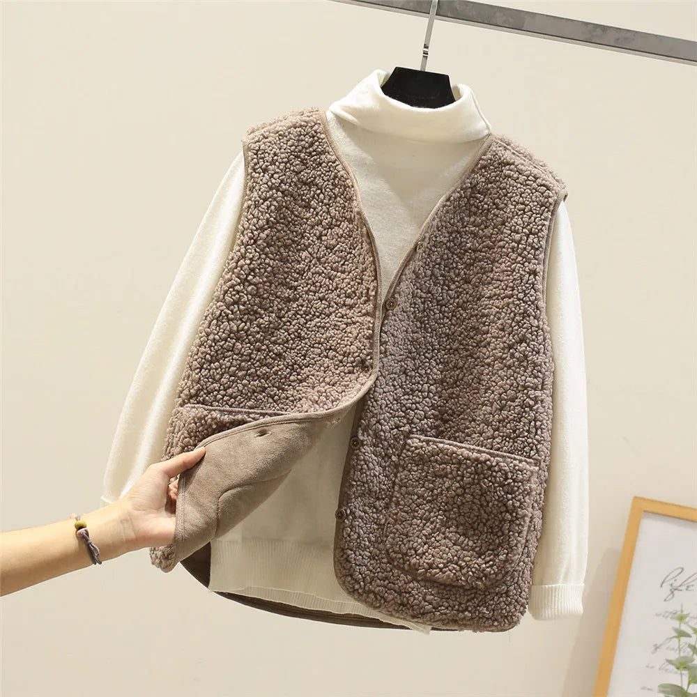 FABIENNE – GEZELLIG BUTTON-UP VEST