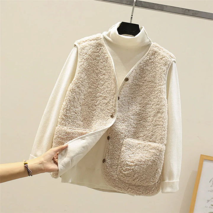 FABIENNE – GEZELLIG BUTTON-UP VEST