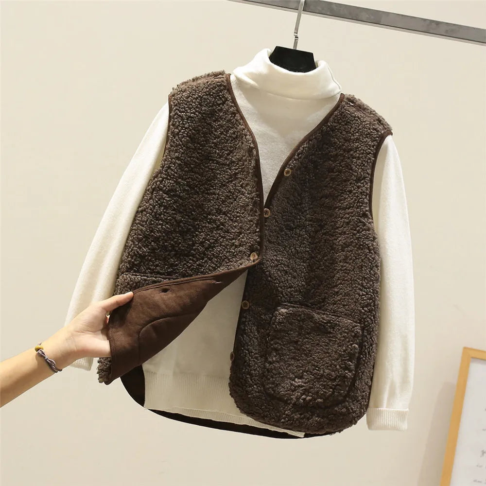FABIENNE – GEZELLIG BUTTON-UP VEST