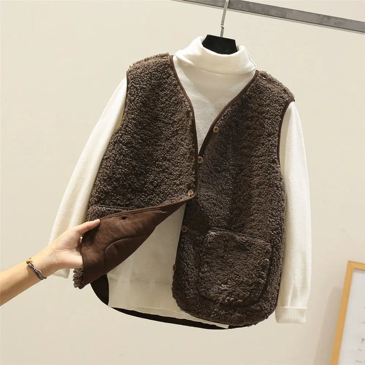 FABIENNE – GEZELLIG BUTTON-UP VEST