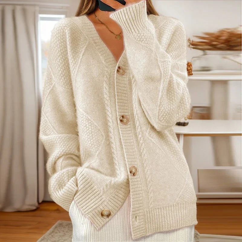 EVERLY – GEZELLIG GEBREID VEST MET KNOPEN