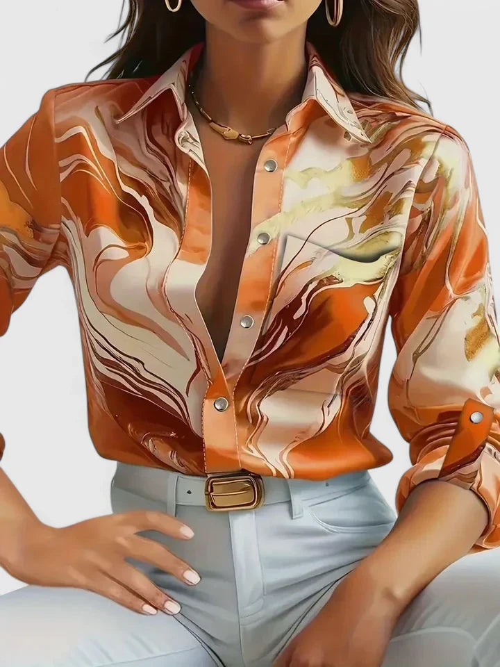 RENATA – SATIJNEN BLOUSE MET MARMERPRINT