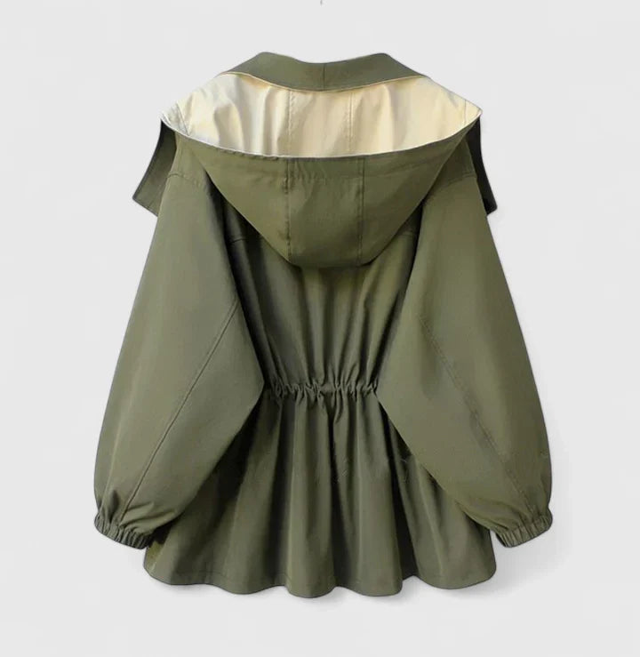 BECKA – MODERN GEWANDE JAS