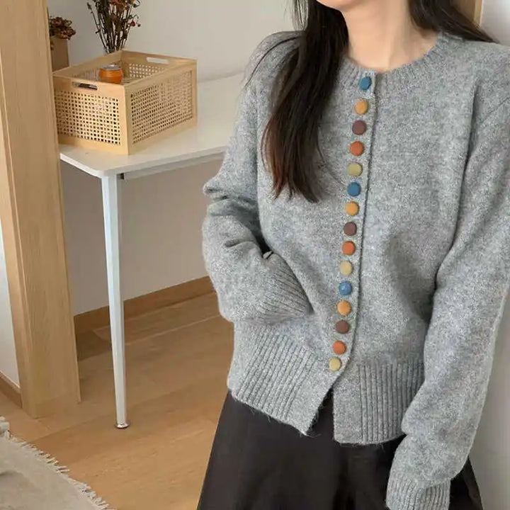SOFIA – SPEELSE KNOPEN VEST