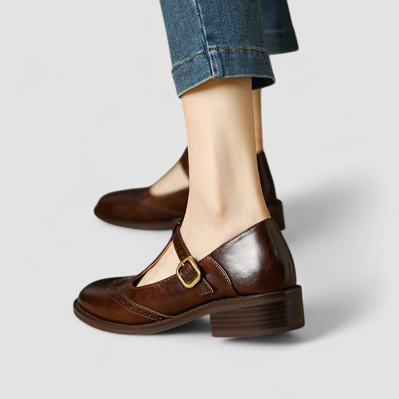 NICOLE – VINTAGE T-STRAP LEDEREN SCHOENEN