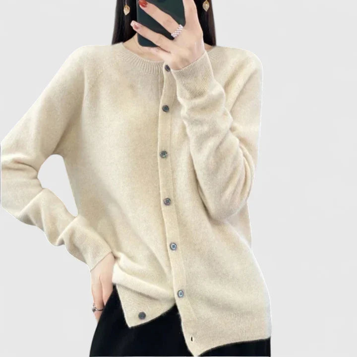 NOELIA – KLASSIEK VEST MET KNOOPEN
