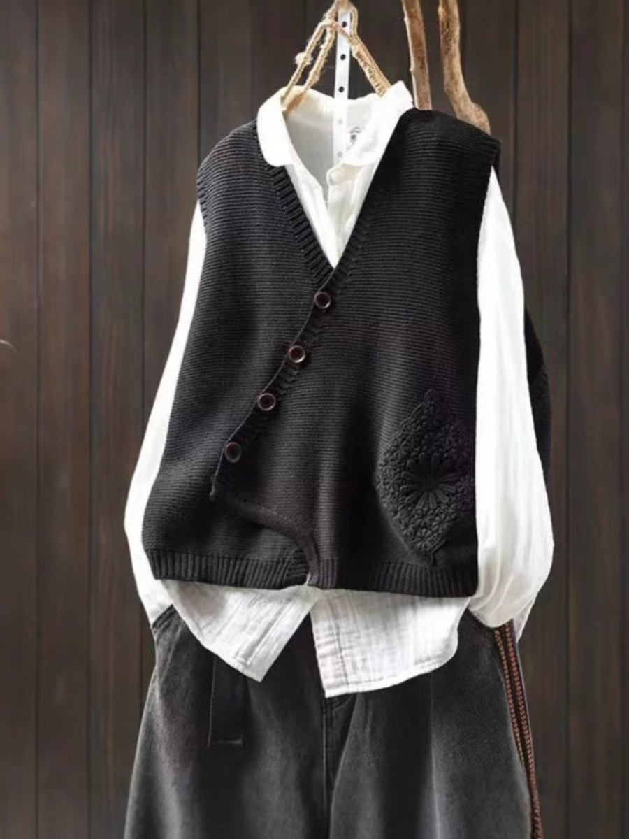 MONIQUE – VINTAGE CHARM BREIVEST