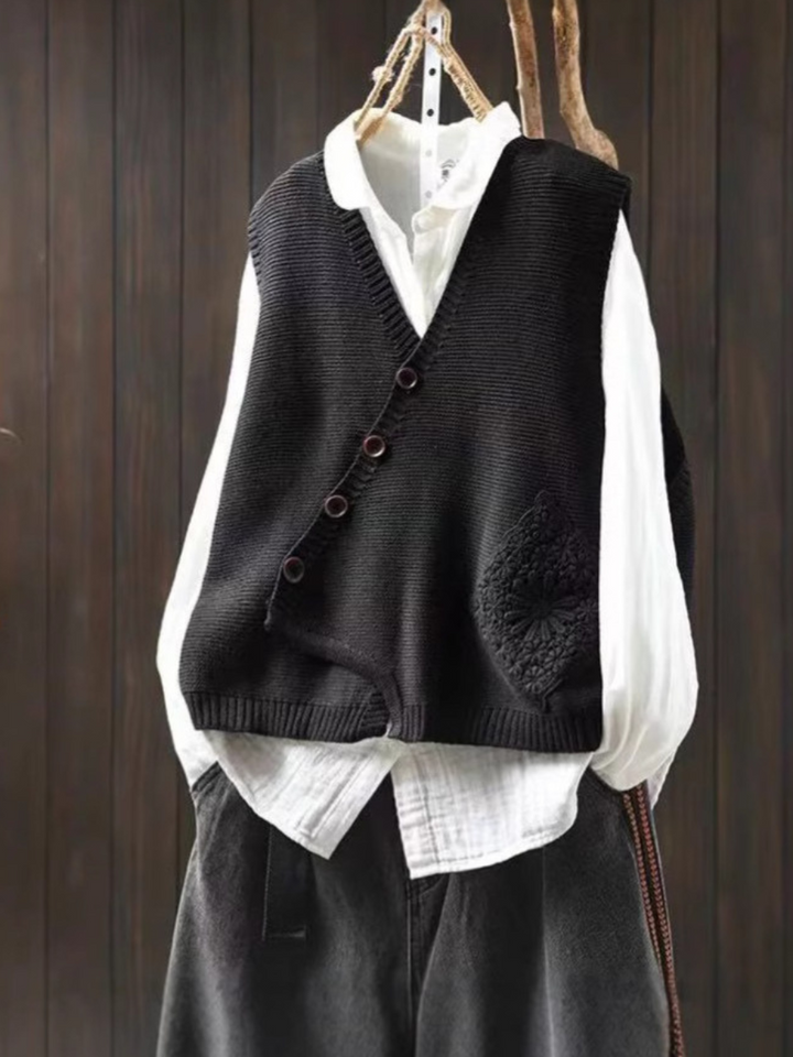 MONIQUE – VINTAGE CHARM BREIVEST